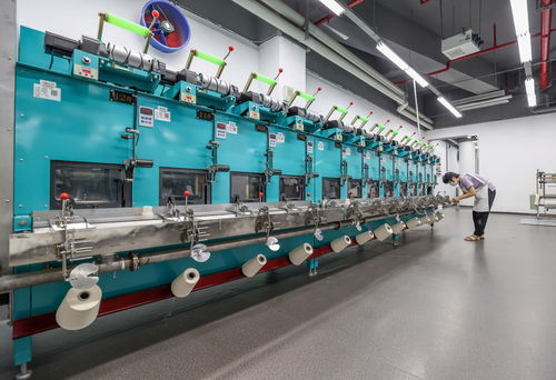 年輕商務男士的選擇 利郎Less is More，青年商務本該輕松